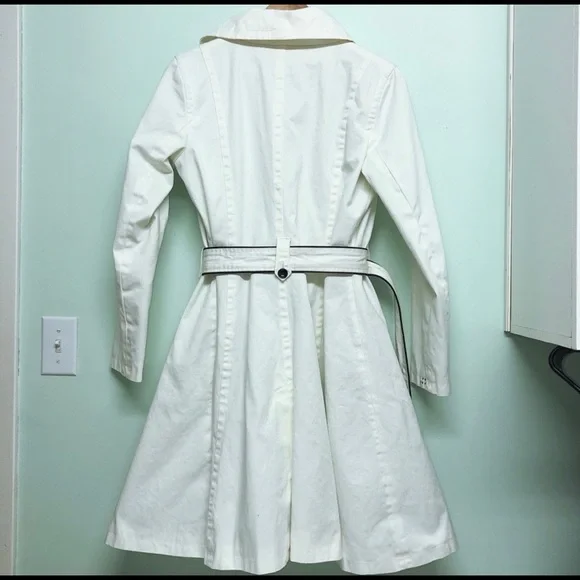 Soia & Kyo Creamy White Trenchcoat - Picture 3 of 7